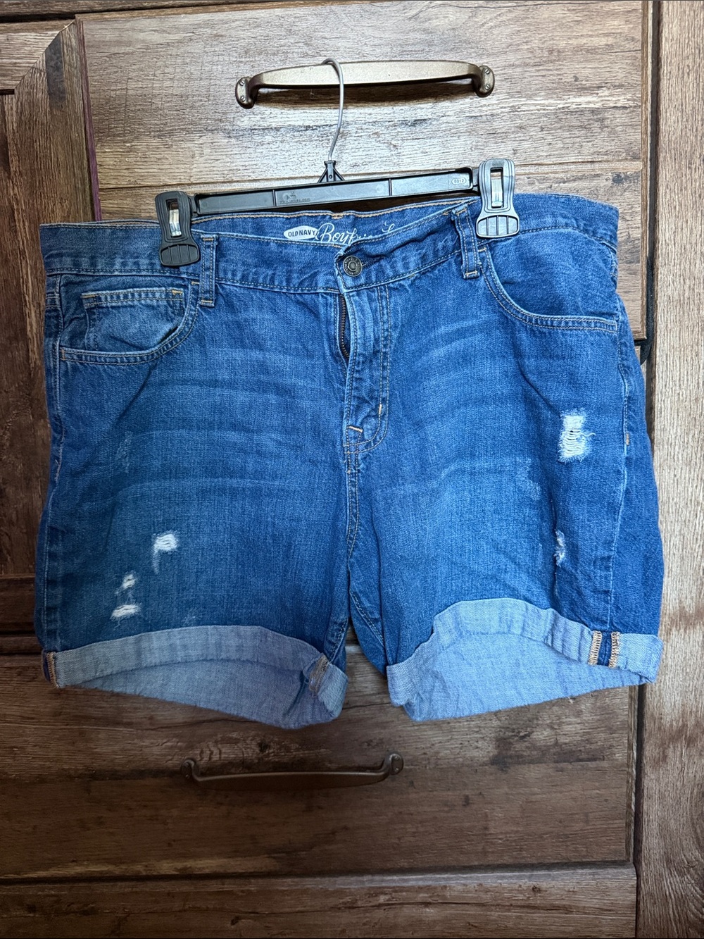 Old Navy Women's Boyfriend Fit Medium Blue Rolled Cuff Denim Shorts